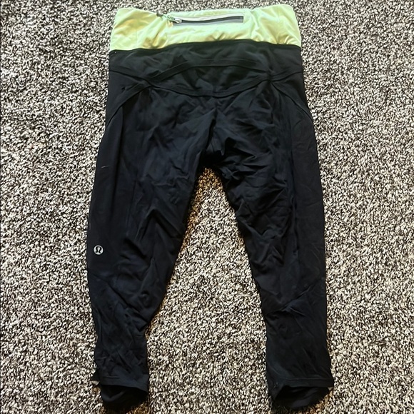 lululemon athletica Pants - Lululemon Crop Leggings